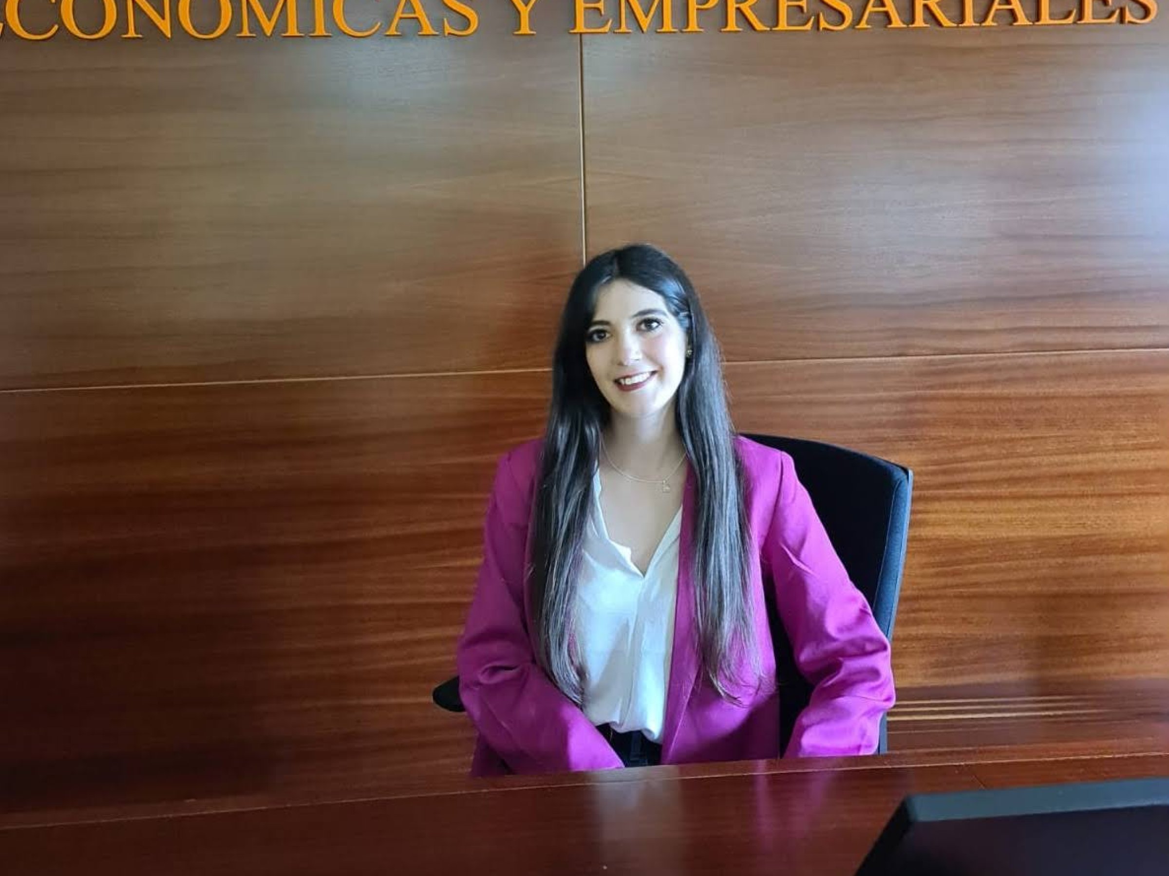 Vanessa Miguel Barrado, reciente becaria de la Fundación Valhondo