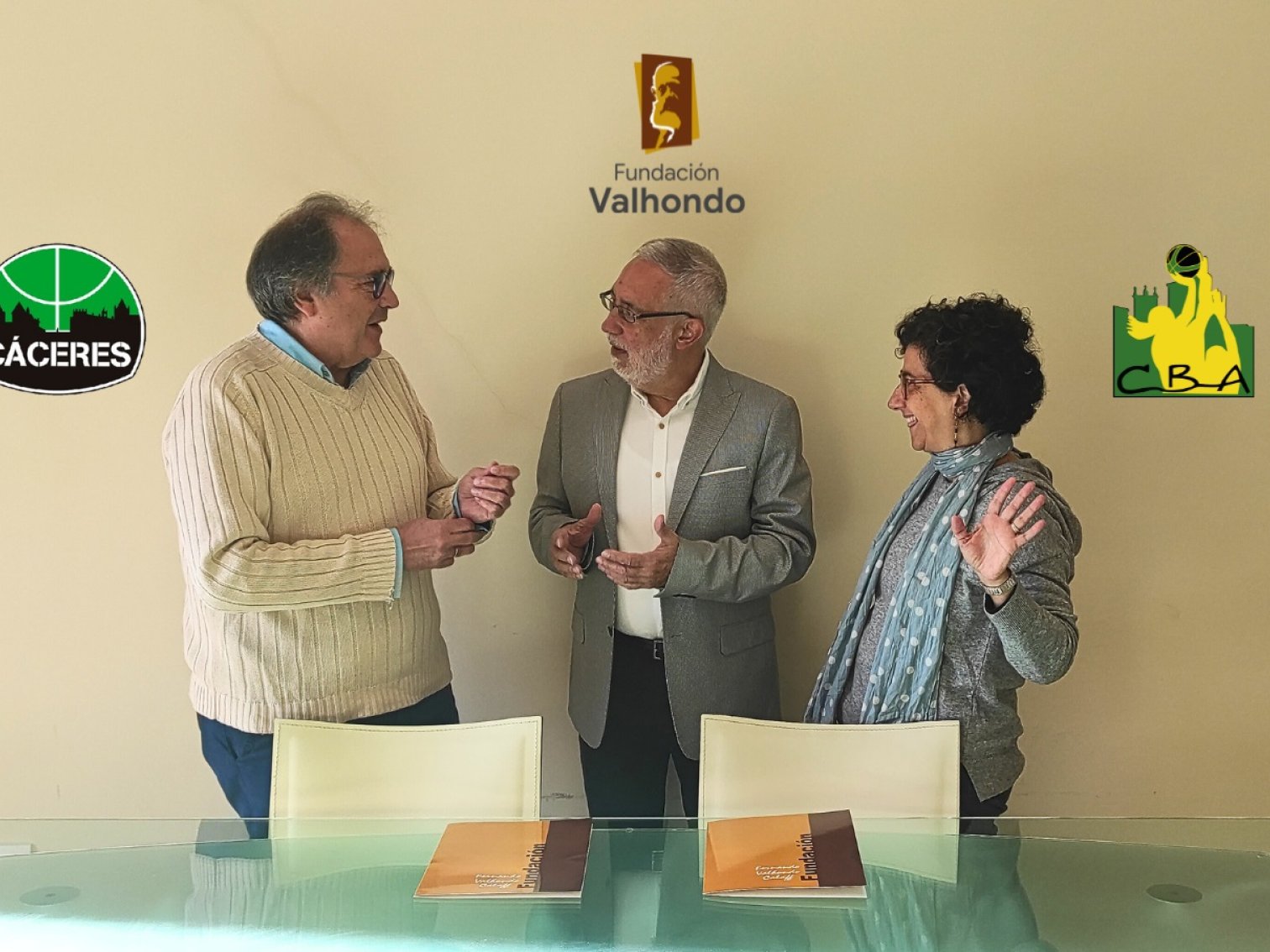 La Grada Valhondo de baloncesto en Cáceres se consolida tras quince años La Grada Valhondo de baloncesto en Cáceres se consolida tras quince años